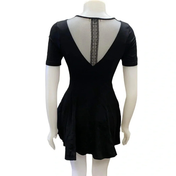 Monteau Black Lace Short Sleeve Mini Dress Size XS - Picture 3 of 9